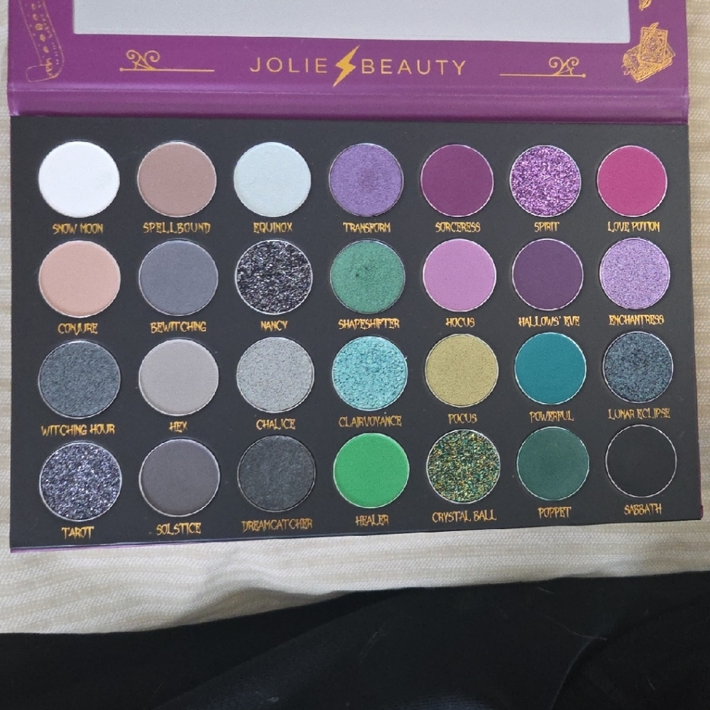 Jolie Beauty Sorceress Palette